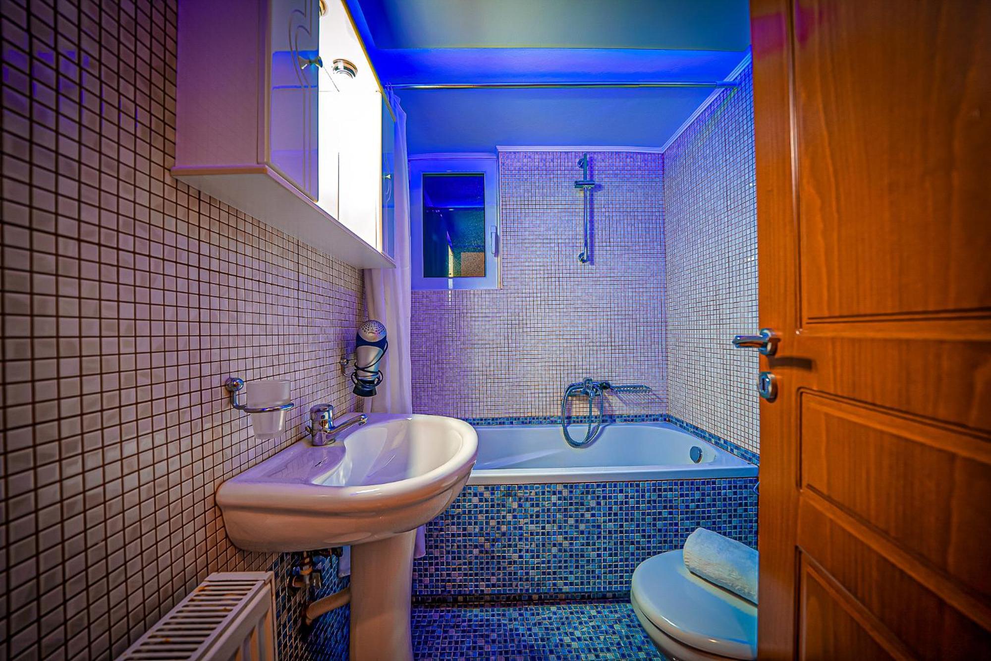 Lima Pool & Jacuzzi Chania Villa *