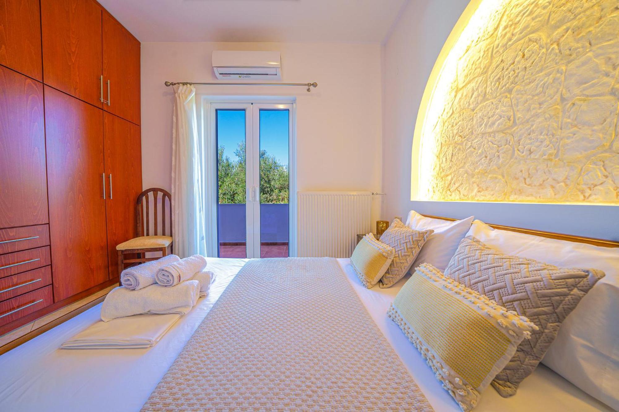 Lima Pool & Jacuzzi Chania * Вамос